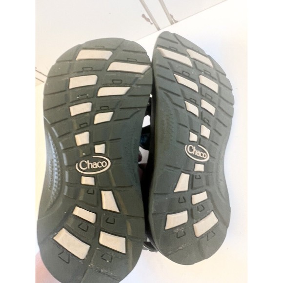 Chaco Kids Sandals in Black and Camouflage - Picture 7 of 7